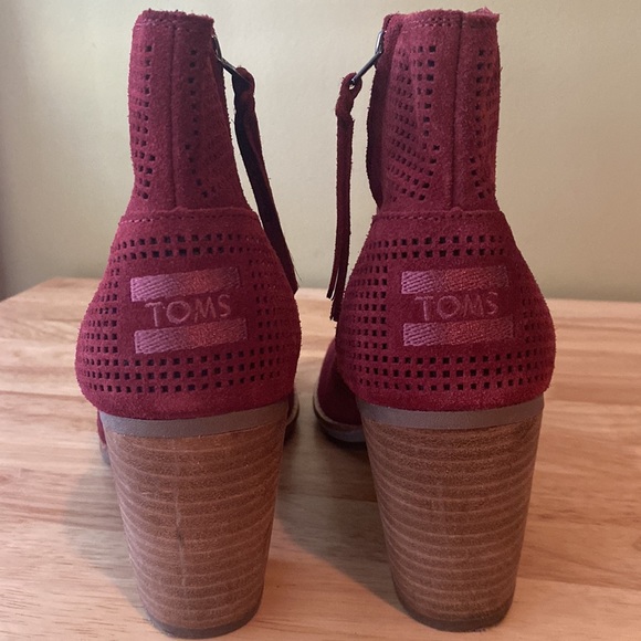 TOMS Suede Majorca Perforated Peep toe Bootie - Picture 4 of 11
